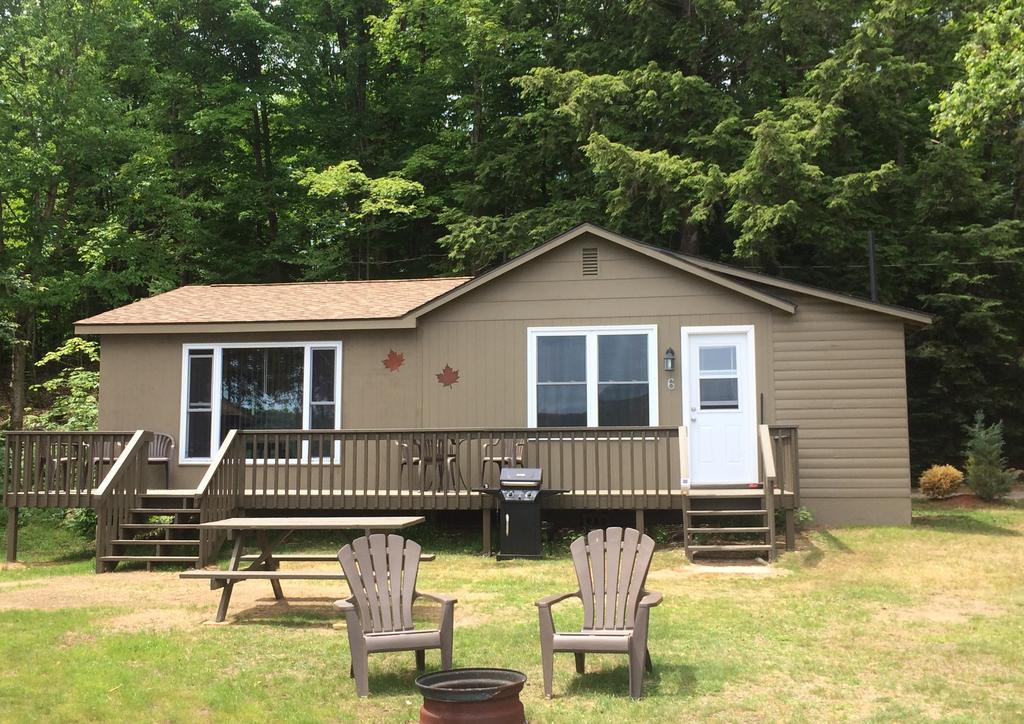 Cloverleaf Cottages Oxtongue Lake Exterior photo